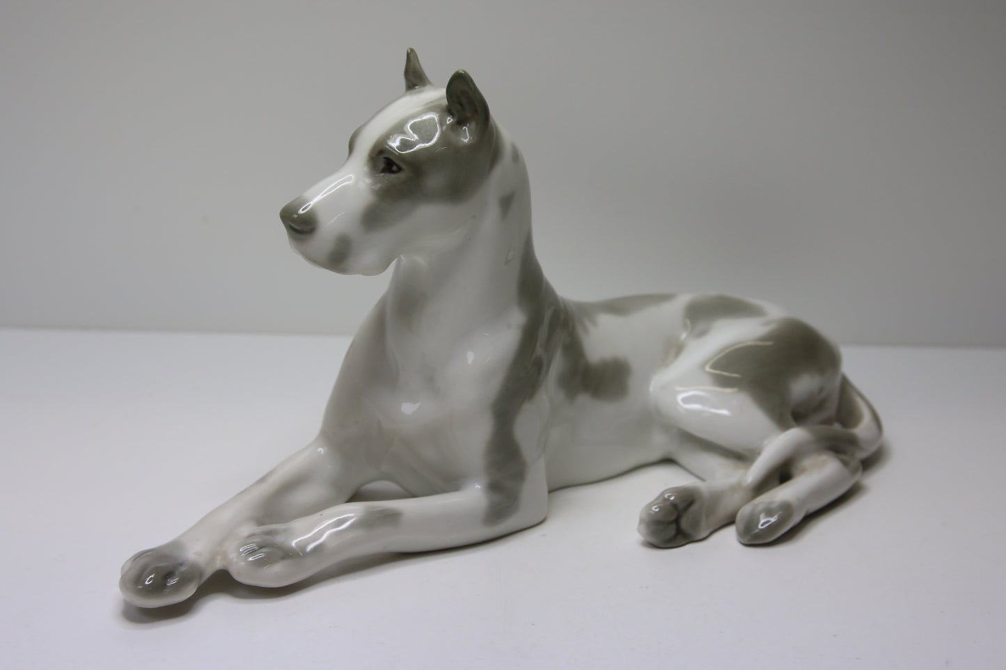 Lomonosov Tanskandoggi figuuri