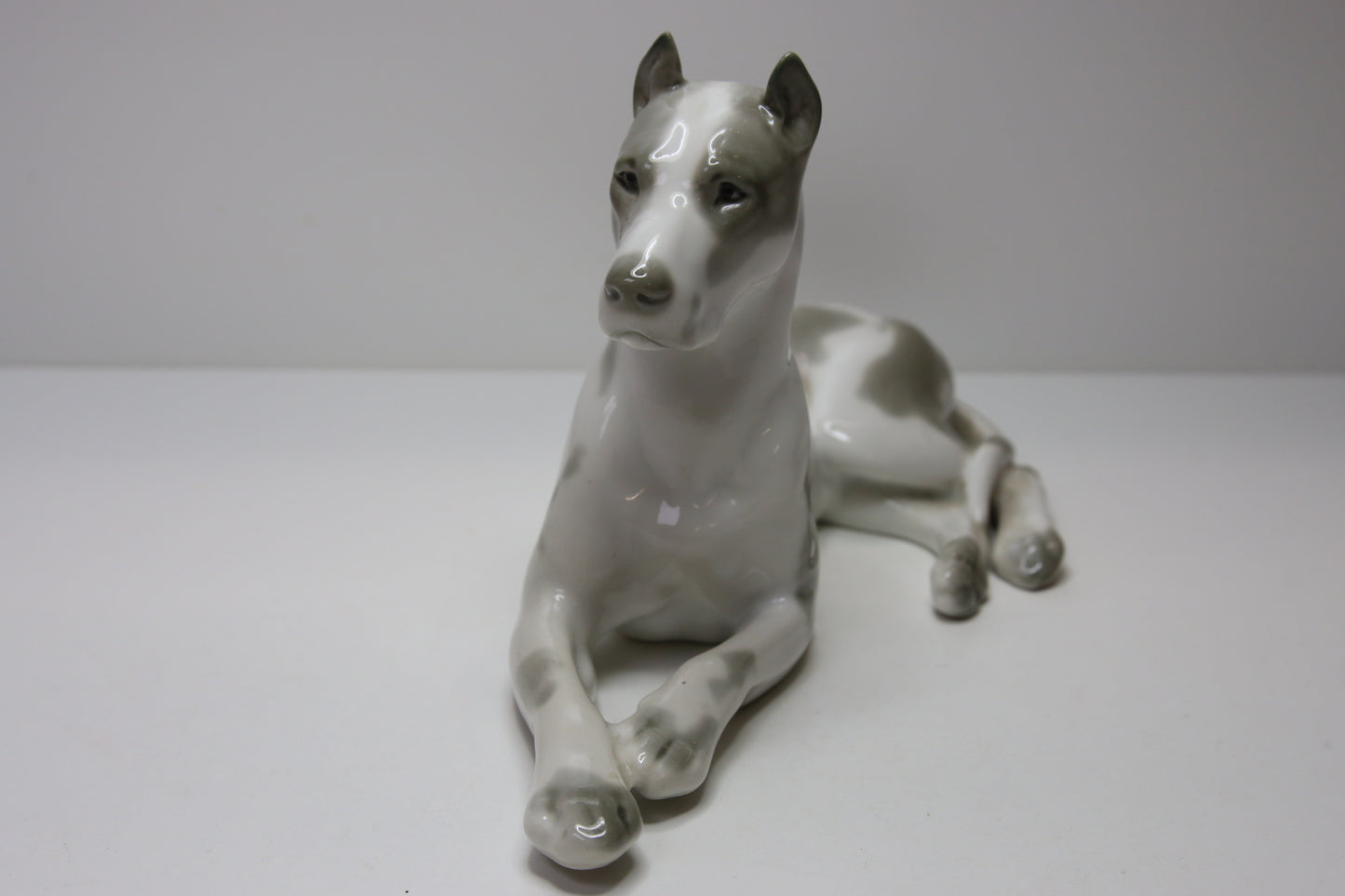 Lomonosov Tanskandoggi figuuri