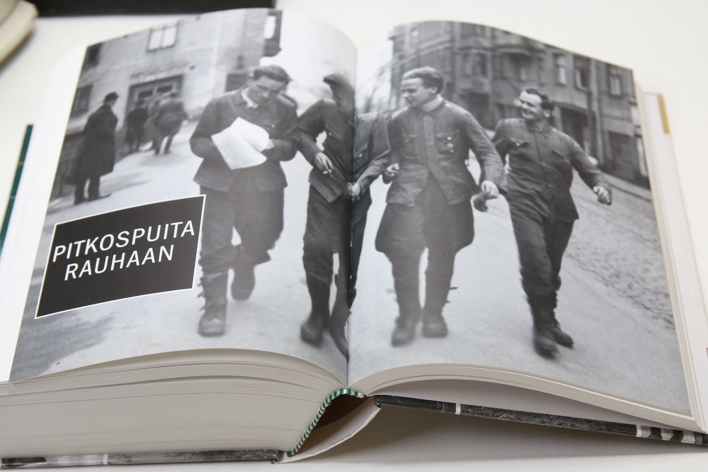 Jatkosodan Pikkujättiläinen kirja