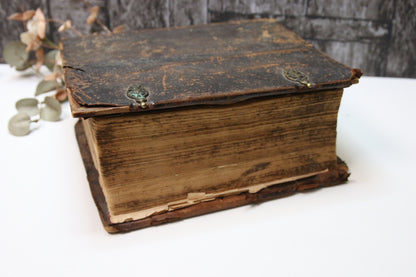 Vanha Raamattu Biblia vuodelta 1832