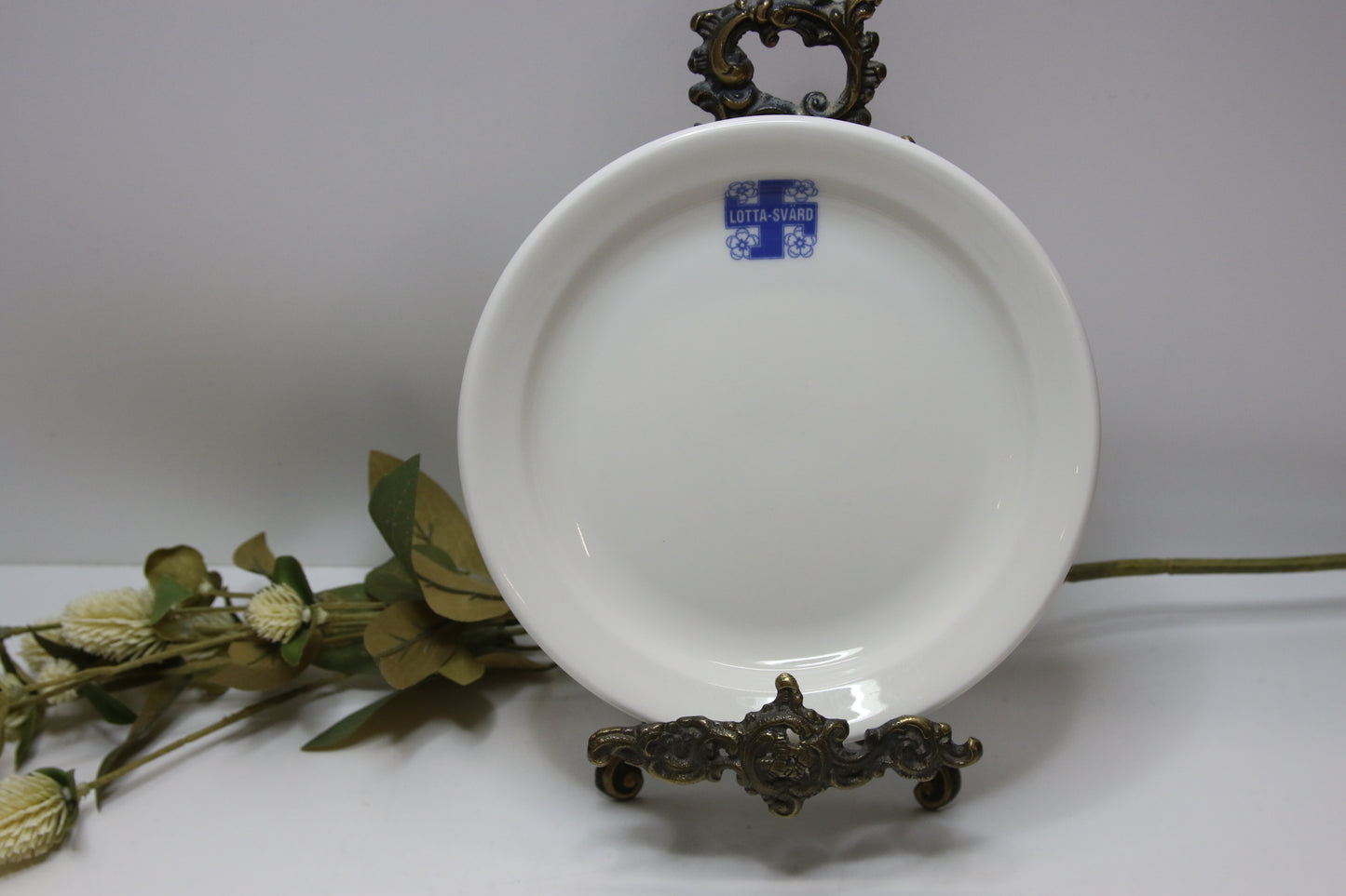 Arabia Lotta-Svärd leipälautanen