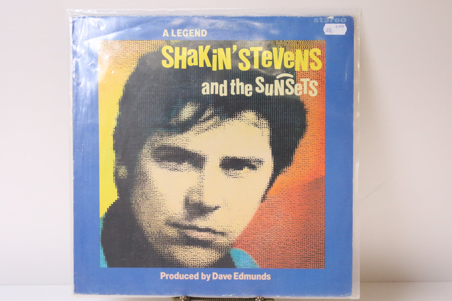 Shakin Stevens And The Sun Sets A Legend Lp-levy