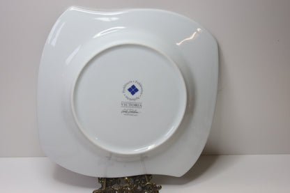 Apilanlehti Victoria Lautanen Anne Rooslin