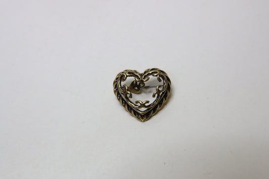 Kalevala Koru Talon Sydän Rintakoru