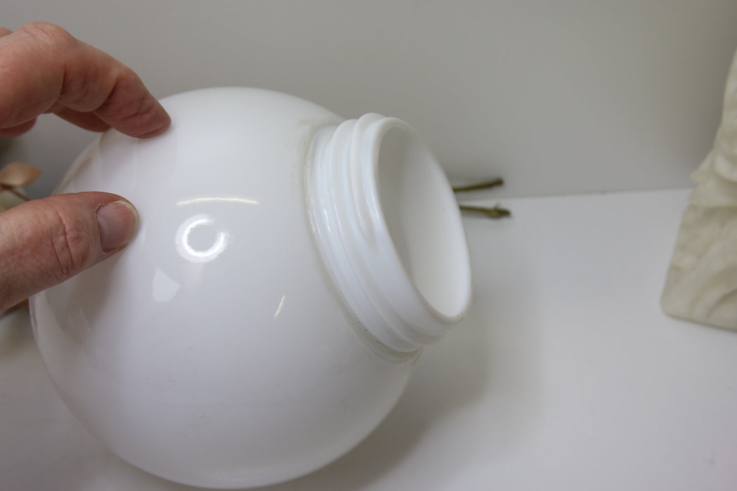 Lampun kupu opaalilasia