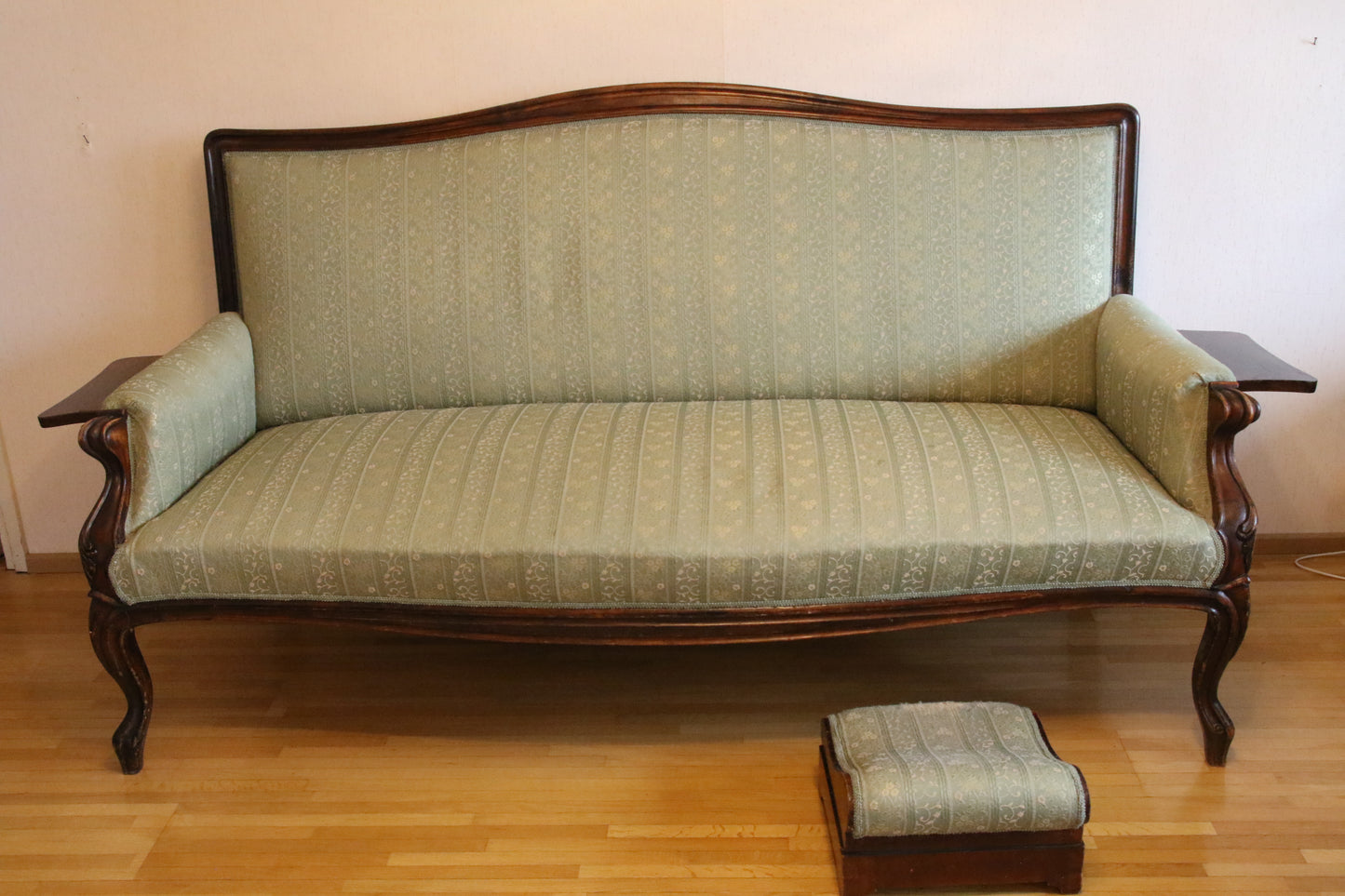 Antiikki sohva