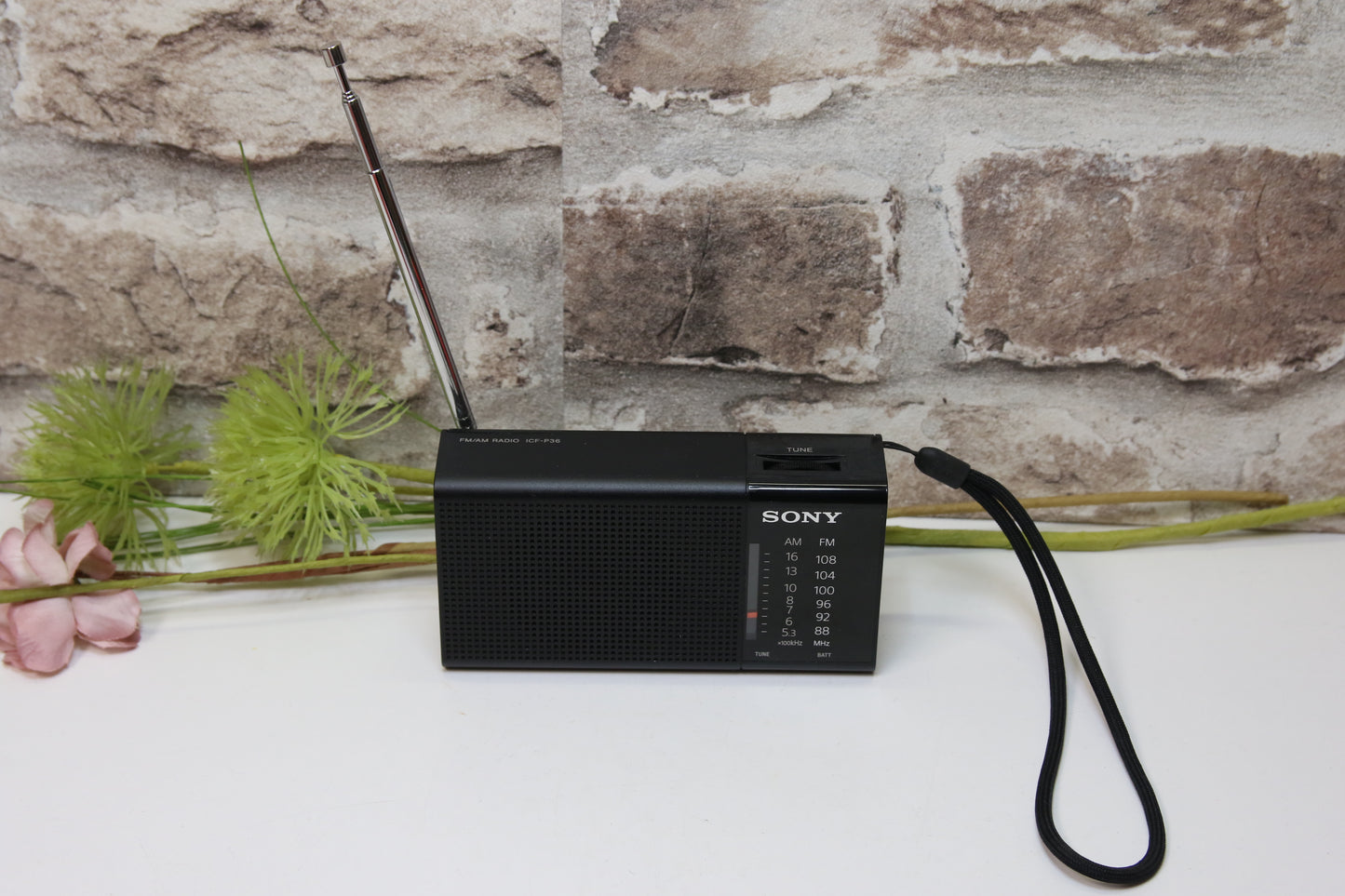 Sony ICF-P36 Taskuradio