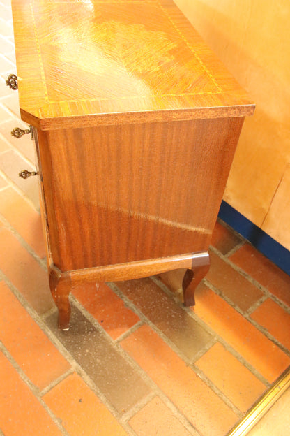 Pikkulipasto antiikintyylinen