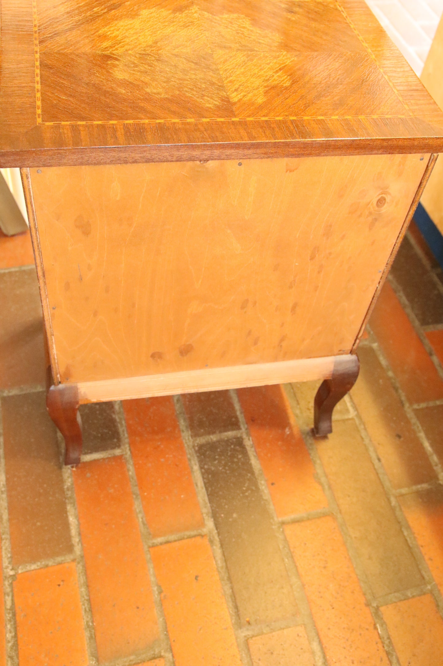 Pikkulipasto antiikintyylinen