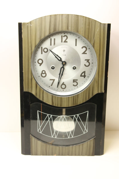 Polaris Seinäkello avainvetoinen