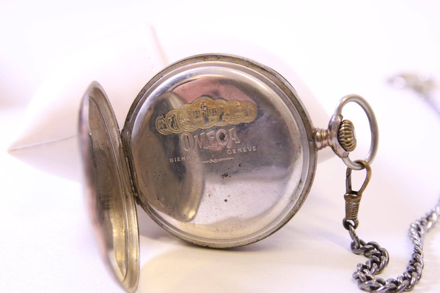 Omega Hopea Taskukello