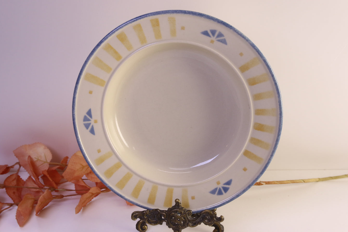 Pentik Tapio Syvä Lautanen