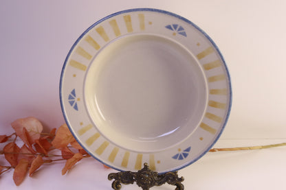 Pentik Tapio Syvä Lautanen