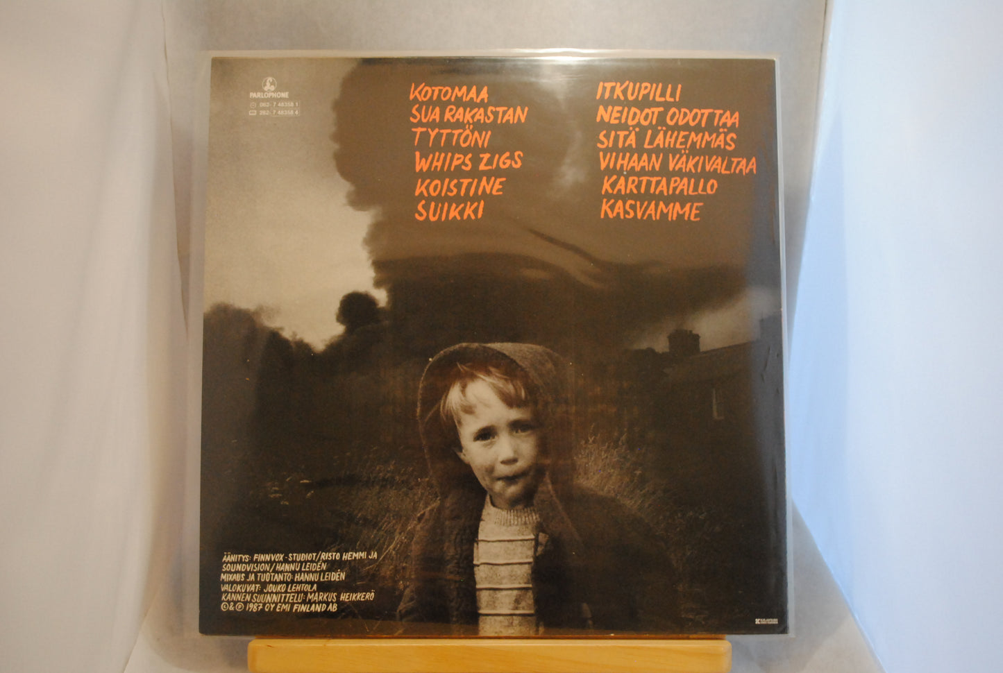 Neljä Ruusua Kasvukipuja Lp-levy