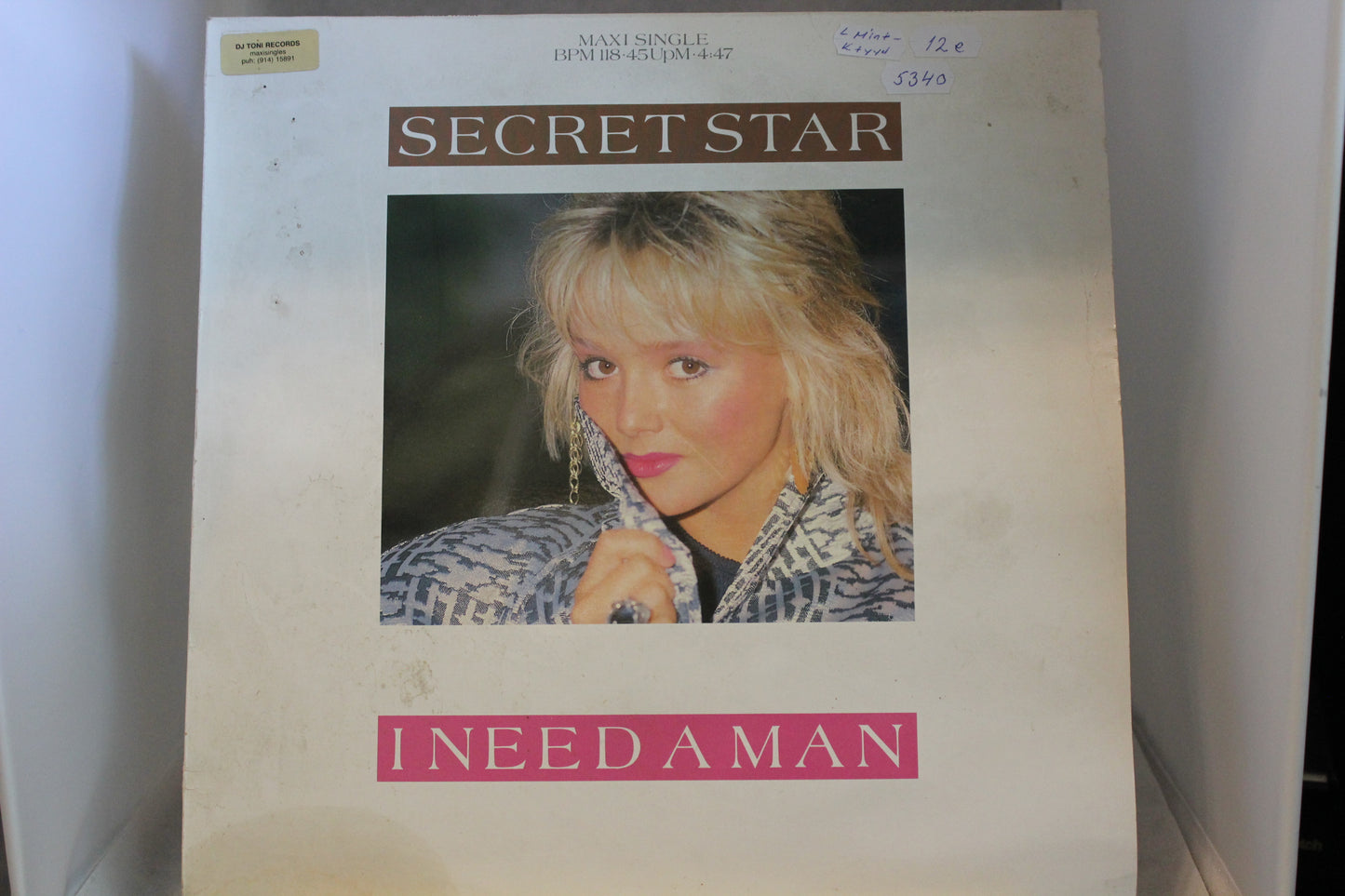 Secret star I need a man Single 12