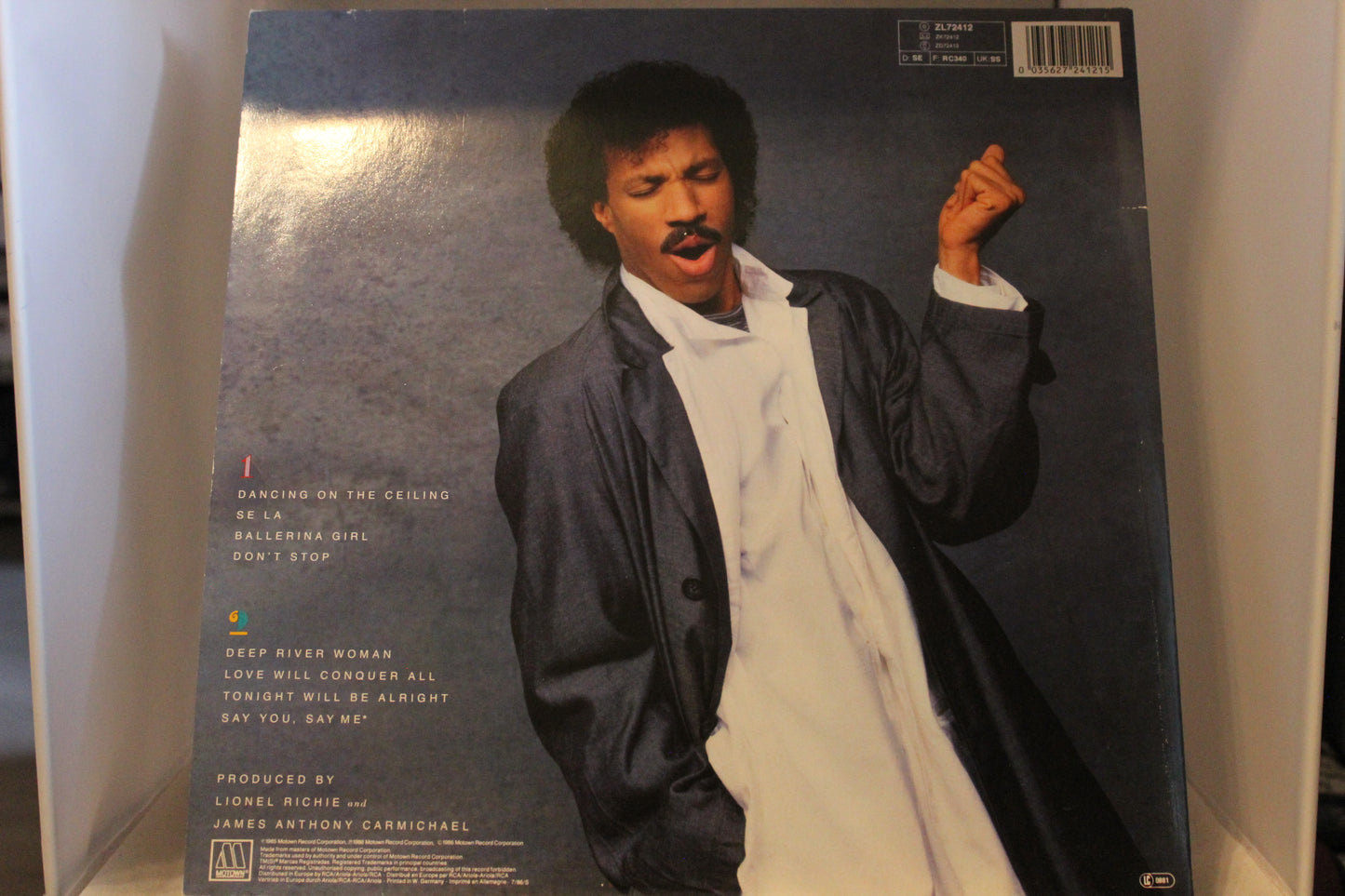 Lionel Ritchie Dancing on the ceiling lp-levy