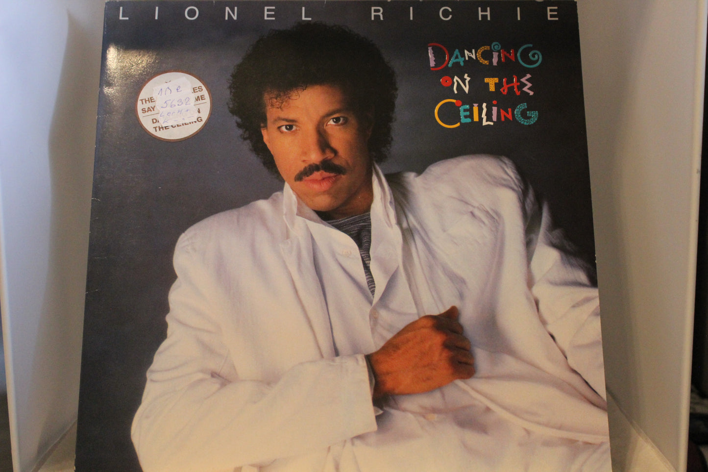 Lionel Ritchie Dancing on the ceiling lp-levy