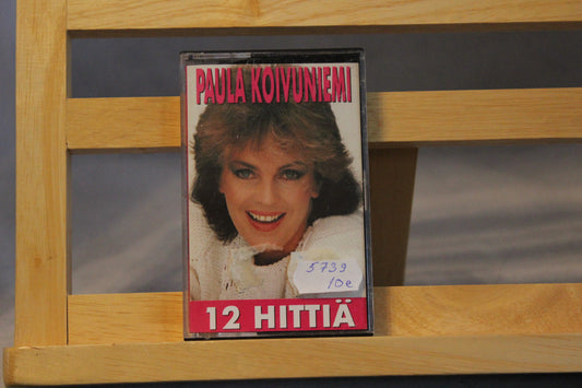 Paula Koivuniemi 12 hittiä C-kasetti