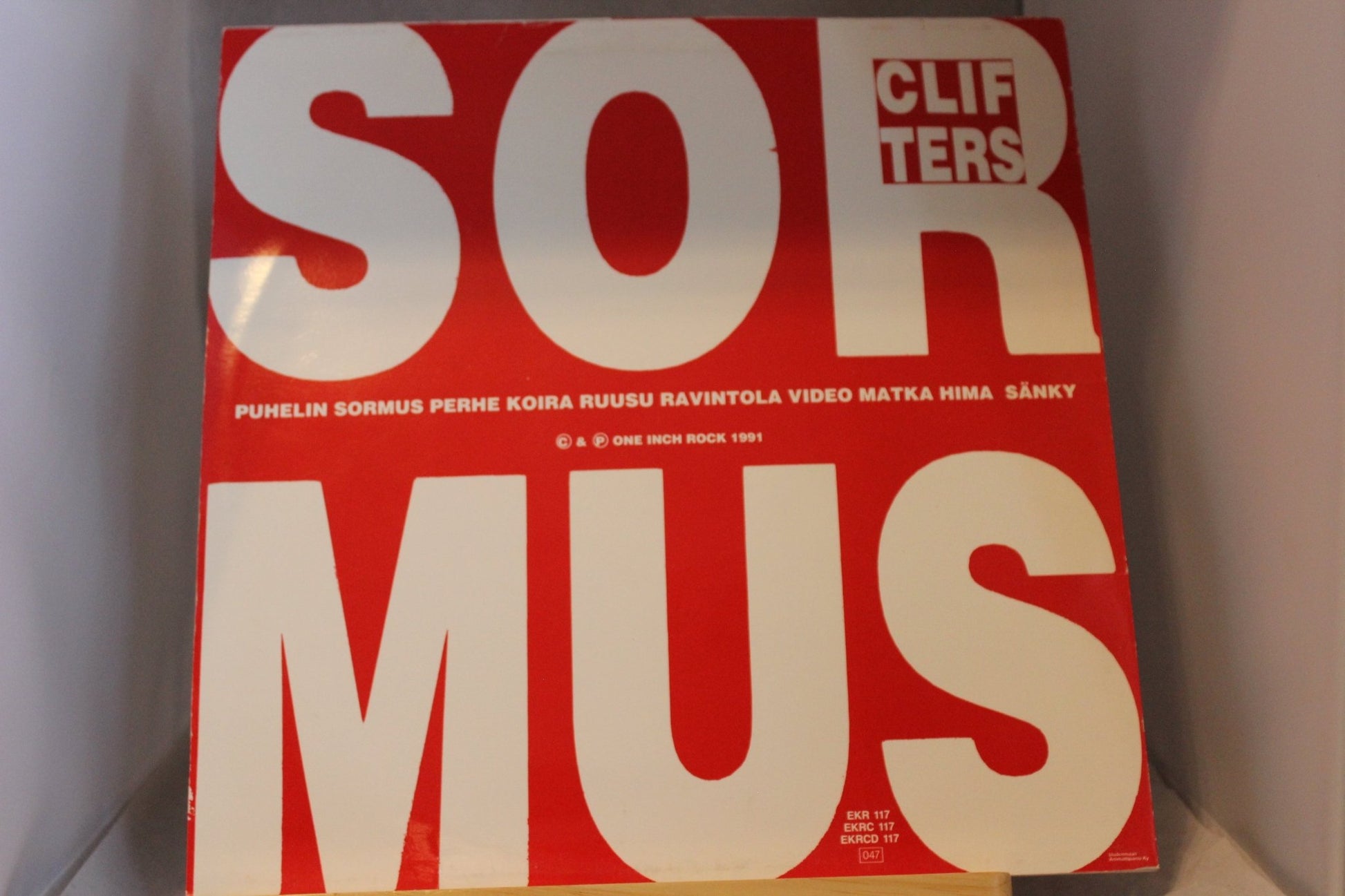 Clifters Sormus lp - levy - Asadon AarteetLp - levyt