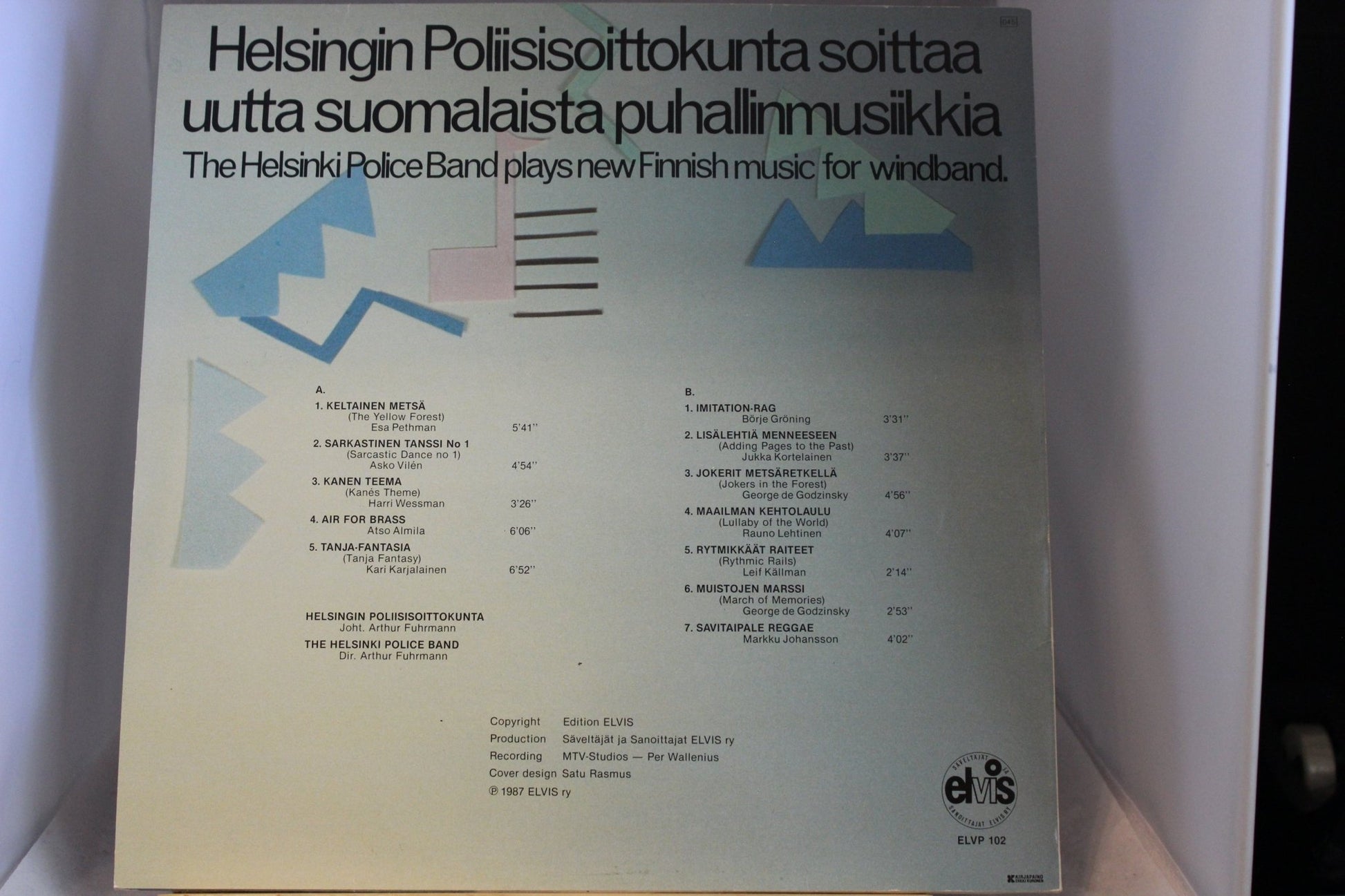 Helsingin Poliisisoittokunta soittaa uutta Suomalaista puhallinmusiikkia Lp - levy - Asadon AarteetLp - levyt