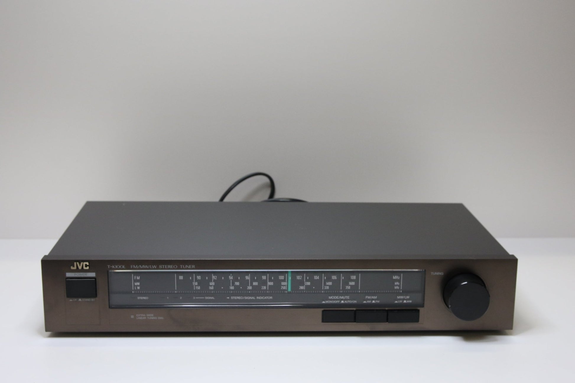 JVC TK - 100L Viritin - Asadon AarteetVirittimet