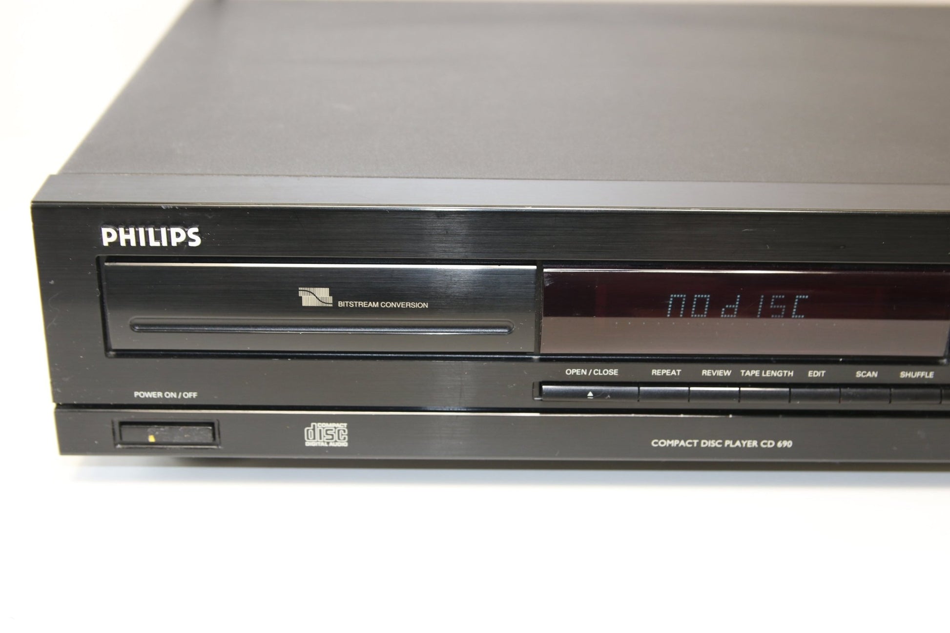 Philips cd - 690 cd - soitin - Asadon AarteetCd - soitin