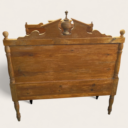 Jatkettava puinen sänky