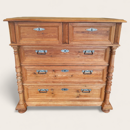 Lipasto/senkki vetolaatikoilla